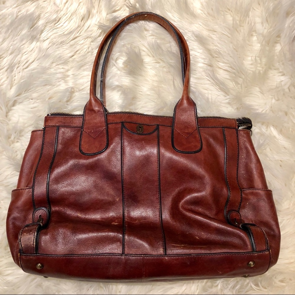 Beautifully loved Vintage Fossil Satchel